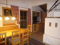 Wohnzimmer, abtrennbar mit Schiebewand